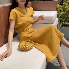 预售原创小飞袖收腰连衣裙女夏季洋气设计感中长款裙子