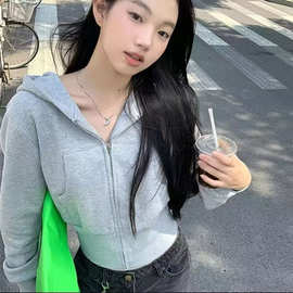 韩版潮流正肩短款卫衣外套女秋冬季修身新款辣妹连帽开衫上衣穿搭