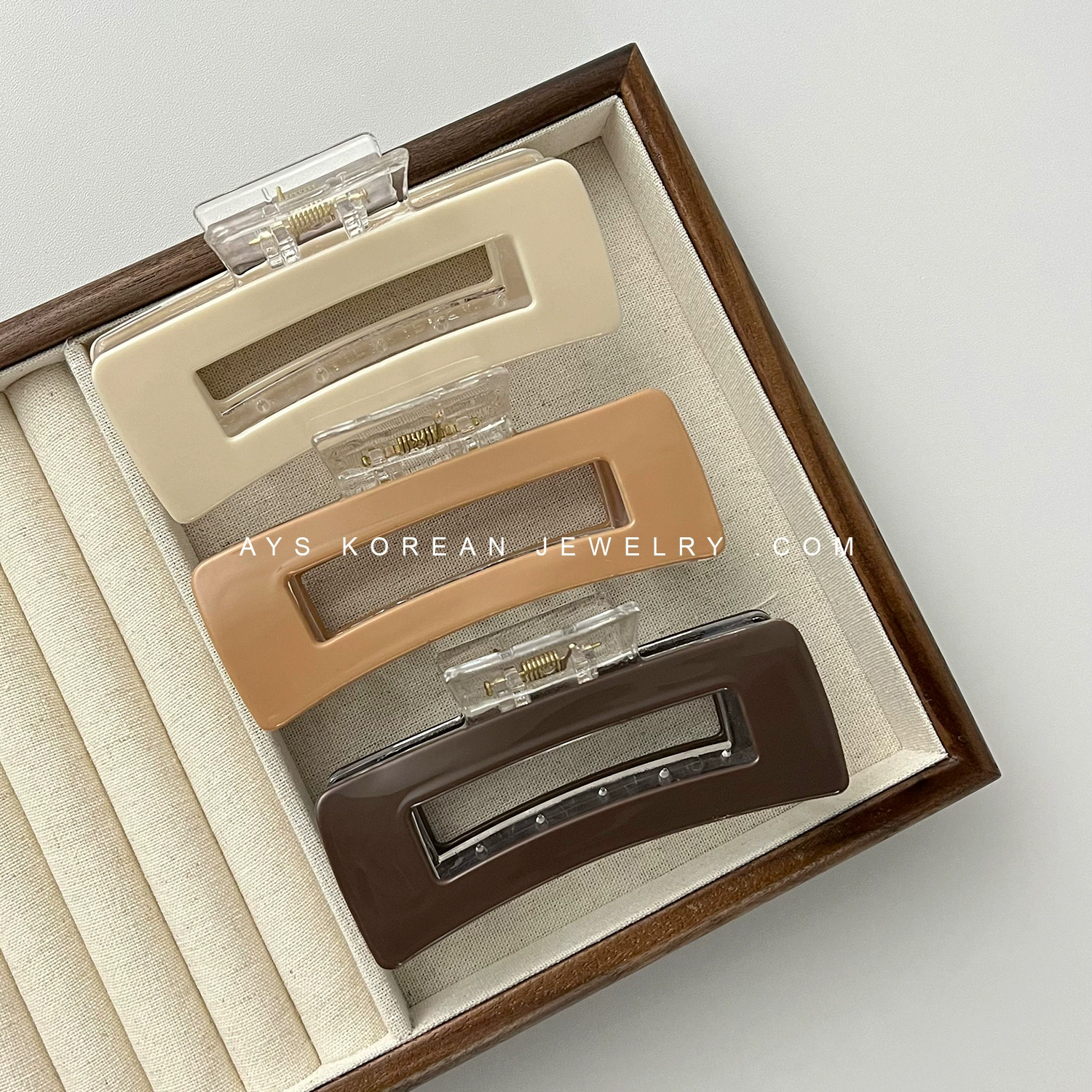 Айс...