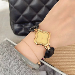 Mishali/米莉莎四葉草復手鍊小香風輕奢高級大氣皮帶女士