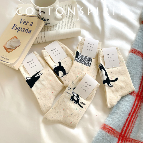 Idea yarn cat women's spring and autumn style Japanese cute cartoon pattern student mid-calf socks versatile fashion
