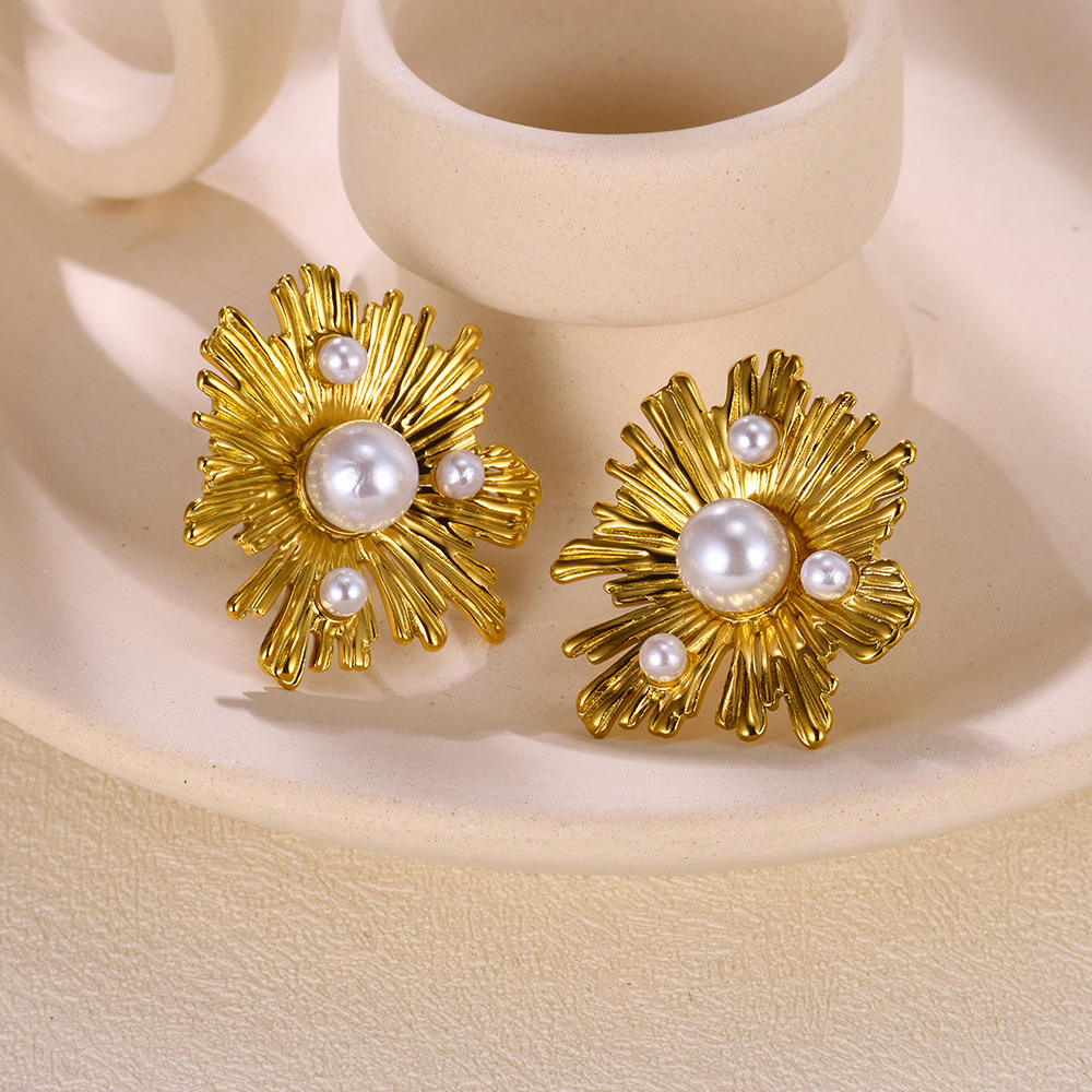 13g Weight 0.03µm-0.05µm Gold Plating Thickness PVD Coated Gold Plating Process 304 Stainless Steel Ear Needle Material Real Gold Plated Plating Material Stone-Free Inlay Material Ear Studs Classification 18K Gold Plating Color 1 Pair Quantity Daily Occasion 304 Stainless Steel Material Shamrock, Flower Pattern Women's Gender Vintage Style Style Waterproof Non Tarnish Craft PVD Coated Real Gold Plated 18K Gold Shamrock Flower 304 Stainless Steel Vintage Style Waterproof Non Tarnish Ear Studs 20