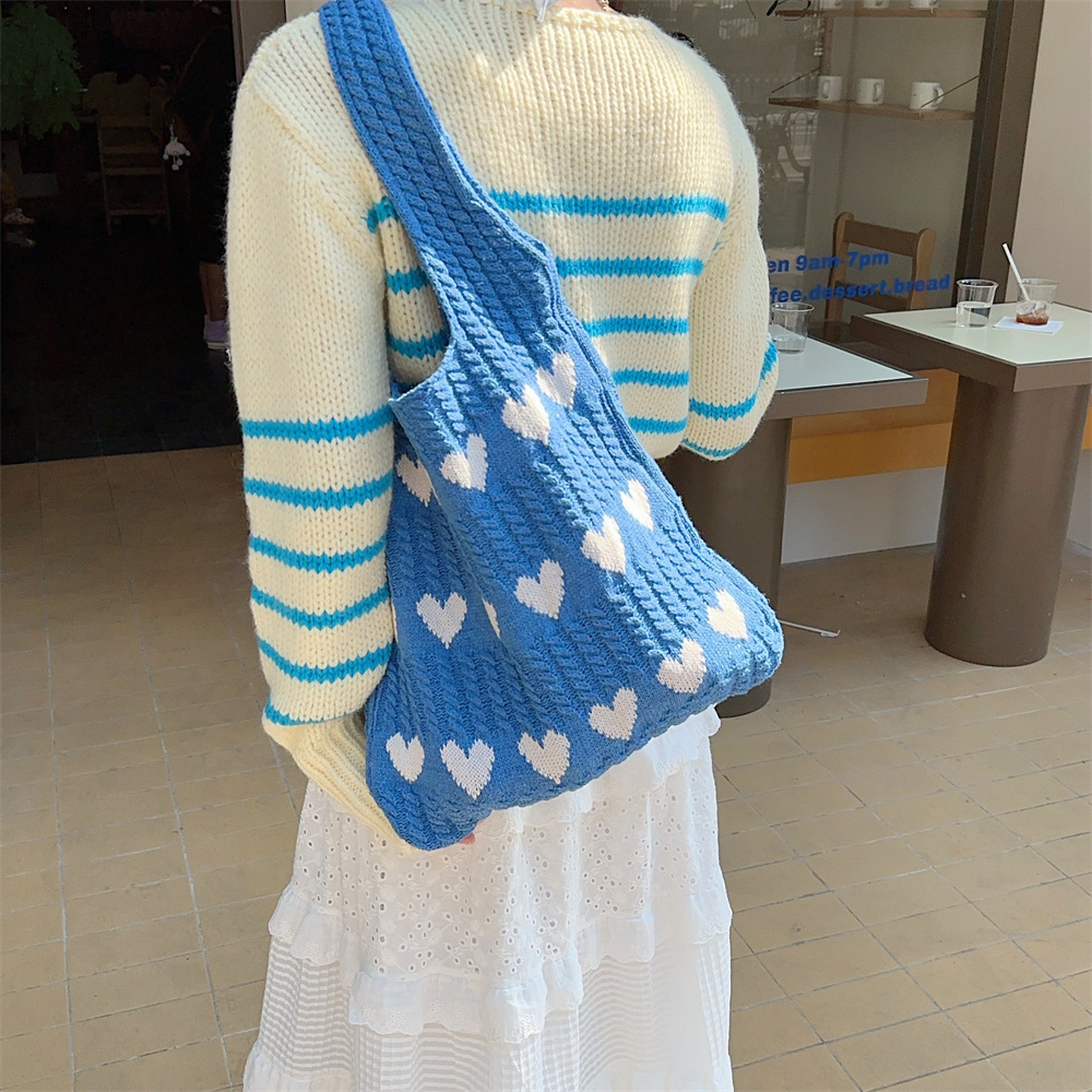 310161 Knitted heart-shaped Wool Bag for Women 2023 Autumn/Winter new single-shoulder handbag, portable tote bag for shopping undefined