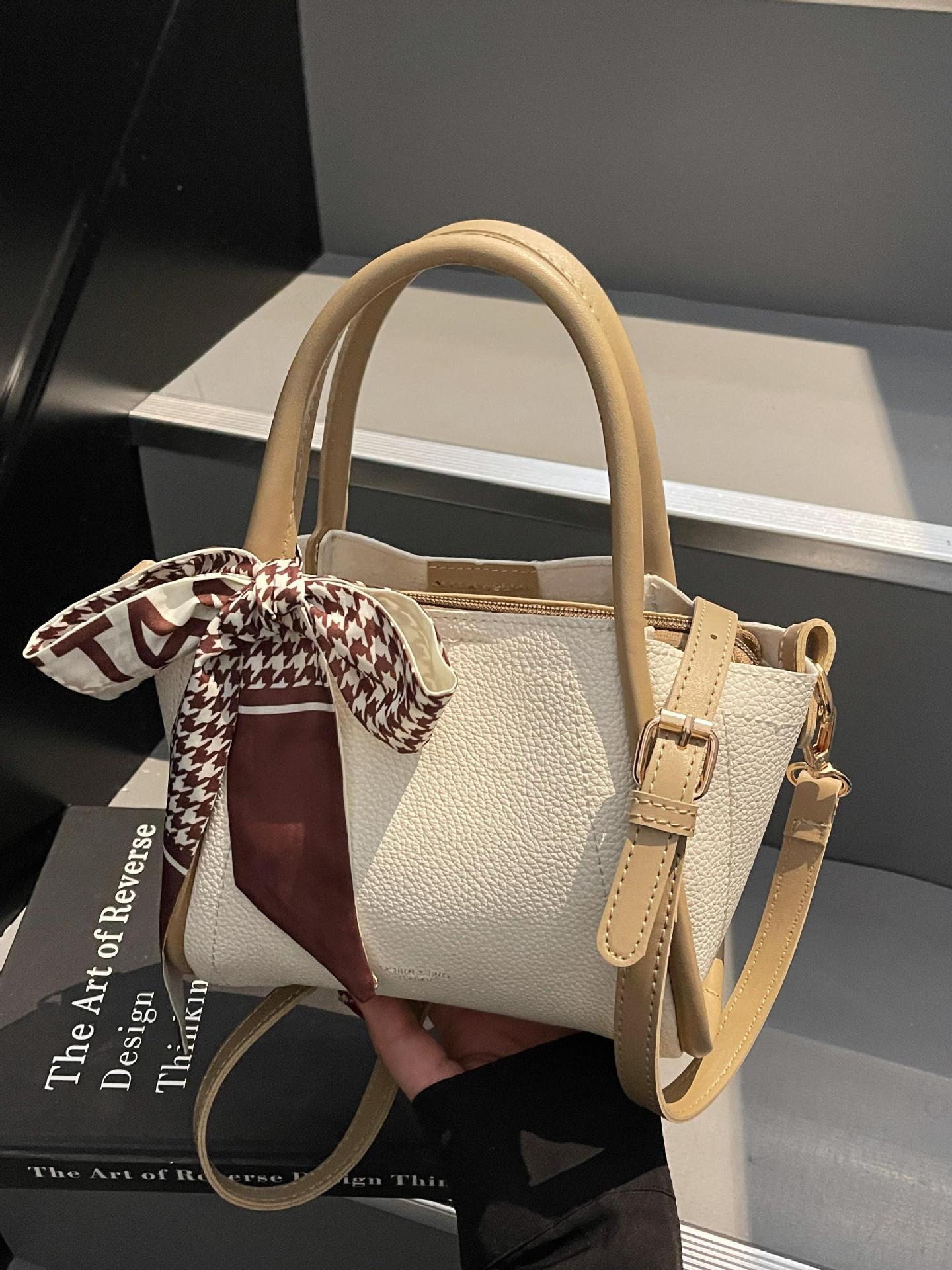 Nuevos productos transfronterizos más vendidos Bolso de cubo de mano para mujer 2025 Bolso de hombro popular salvaje Bolso femenino de canasta de verduras simple casual