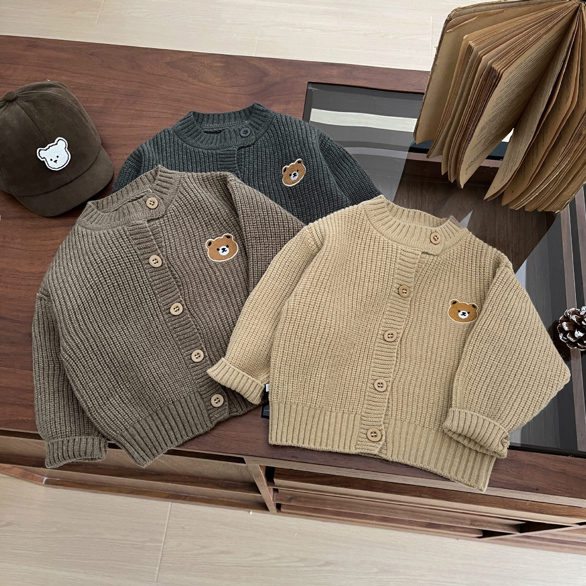 Spring children's cardigan for boys