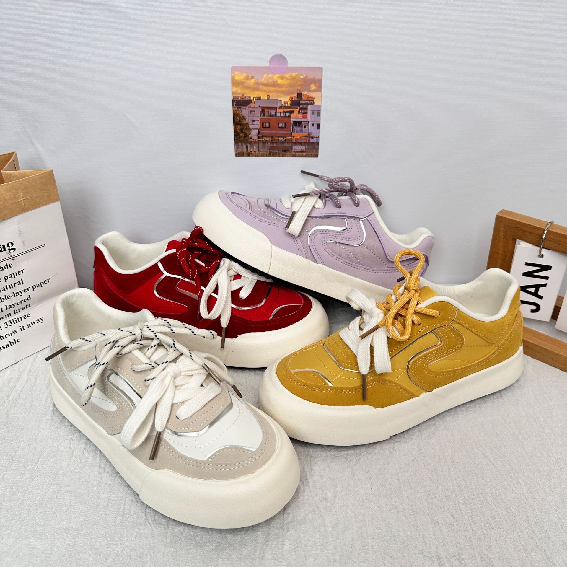 6636 plantillas de látex/zapatos de entrenamiento alemanes de suela gruesa retro zapatos de mujer 2025 nuevos zapatos casuales pequeños zapatos blancos zapatillas de deporte image 1