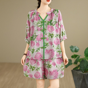 Real Shot of 2025 Chinese Retro Loose Cotton and Linen Printed Button Mid-Sleeve V Neck Suit Women's Elastic Waist Shorts Slimming Look