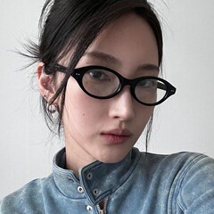 Gm同モデルの流行の小さい楕円の知識分子のすっぴんのメガネは度数のオタクの鏡のフレームの女性の高度の近視を配合することができます。