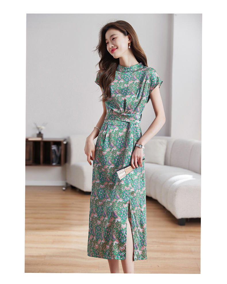 Váy maxi hoa nhí xẻ tà thiết kế cổ điển, dáng suông thắt eo — Màu như hình chi tiết 10