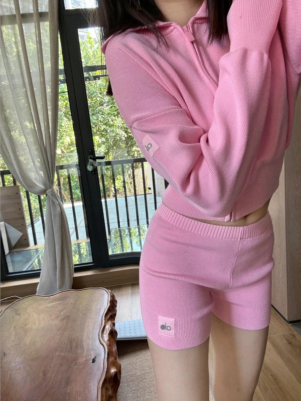 alo 高版本原标 新款修身短裤 户外健身瑜伽 高级女紧身瑜伽服|undefined