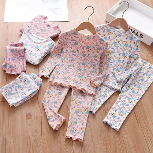 Children's and girls' autumn clothing sets, cotton pajamas, bottoming shirts, baby girls' cartoon printed pullover home clothes to keep warm in spring and autumn.