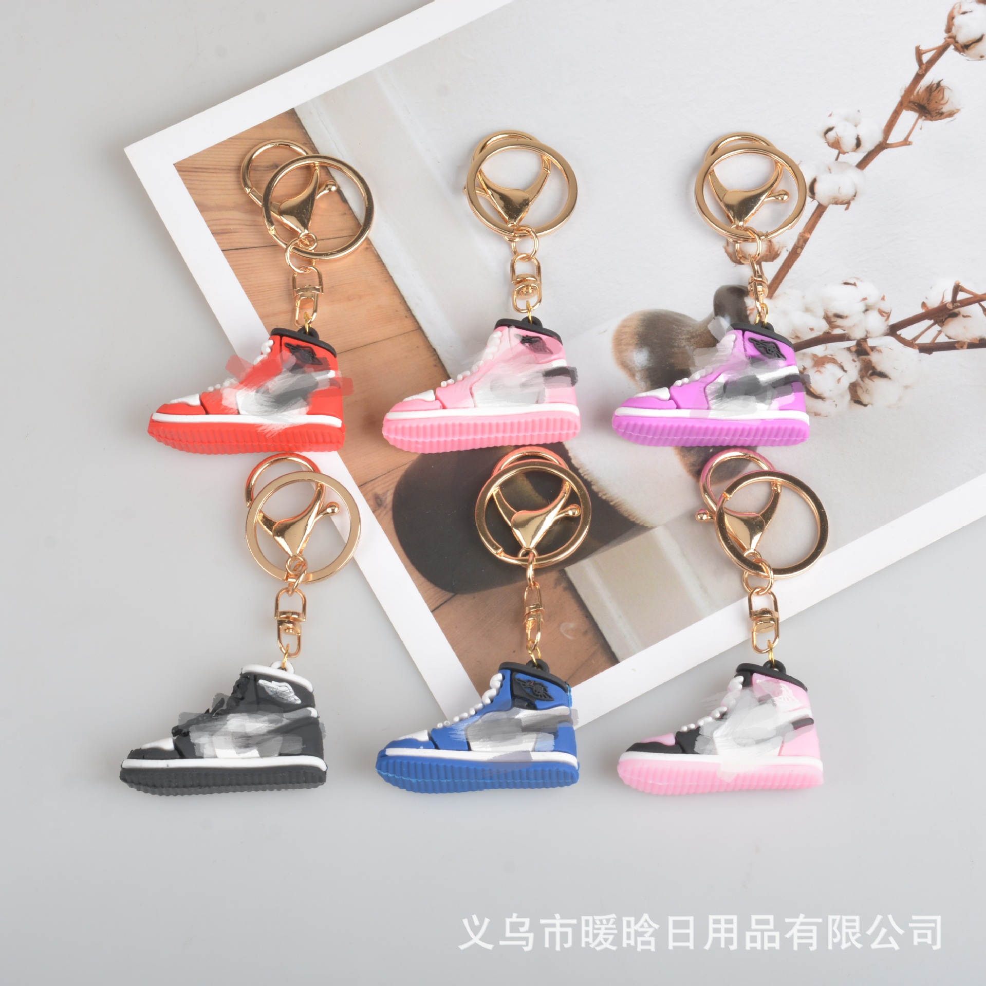 跨境AJ球鞋钥匙扣创意鞋子挂件立体篮球鞋汽车包包小饰品挂饰批发