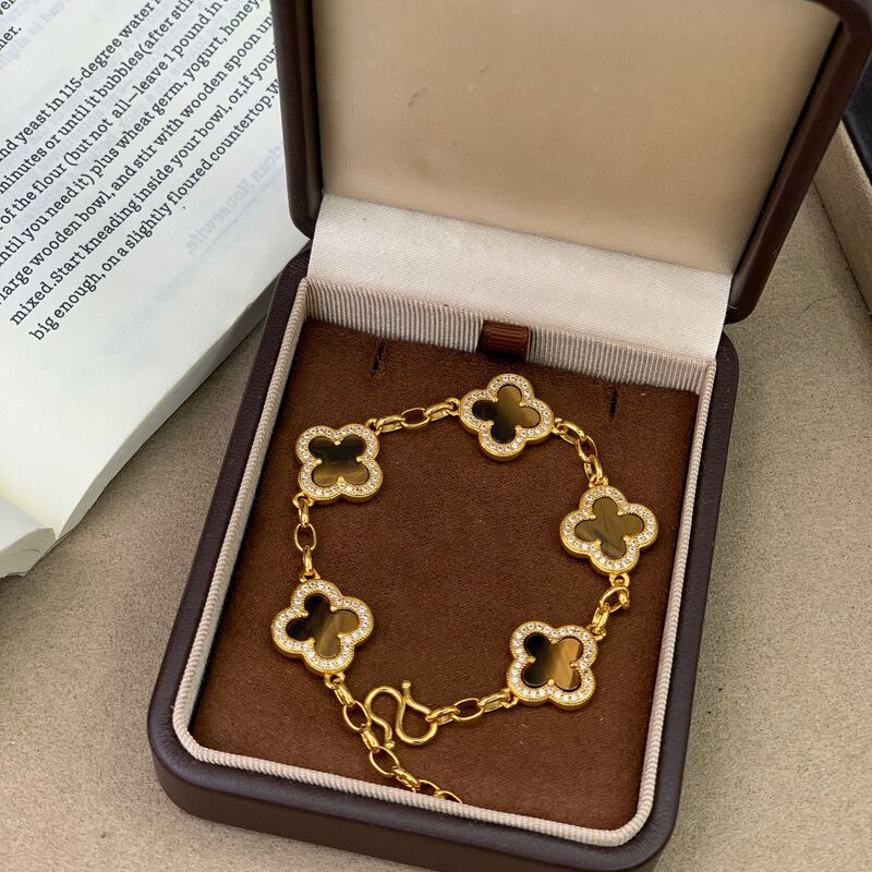 24K real gold electroplated, strong color retention, light luxury and elegance, double-sided Maillard style tiger eye diamond five-flower bracelet, popular item from live stream 24K real gold electroplated, strong color retention, light luxury and elegance, double-sided Maillard style tiger eye diamond five-flower bracelet, popular item from live stream