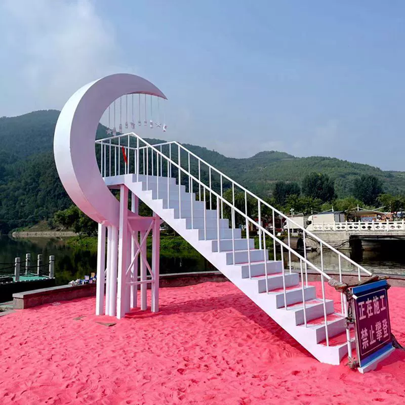 Чистая красная лестница на открытом воздухе живописная прогулочная улица декоративная украшение романтической свадьбы лунная лестница ландшафтной скульптуры