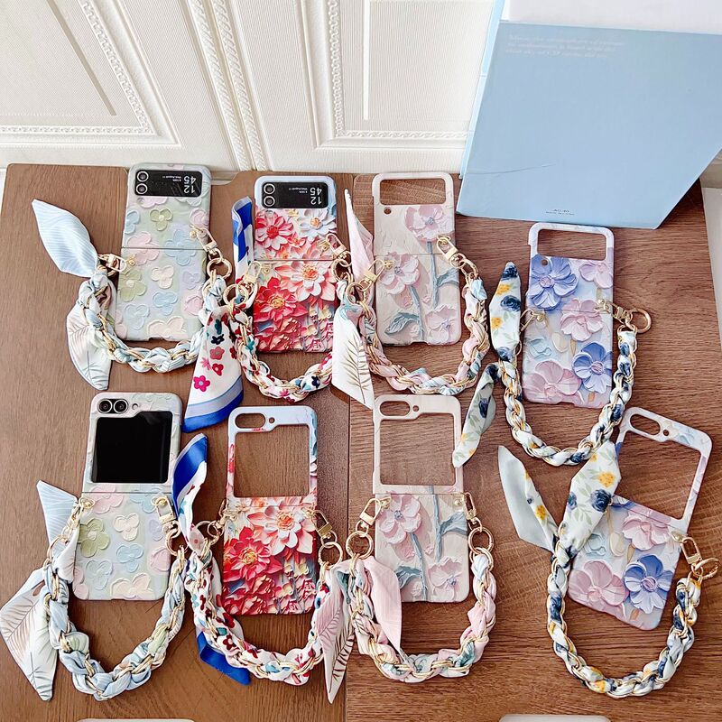 Suitable for Samsung Zflip7 Embossed Water Sticker Red Watercolor Flower Mobile Phone Case Zflip6/5 Small Fresh Protective Case for Women