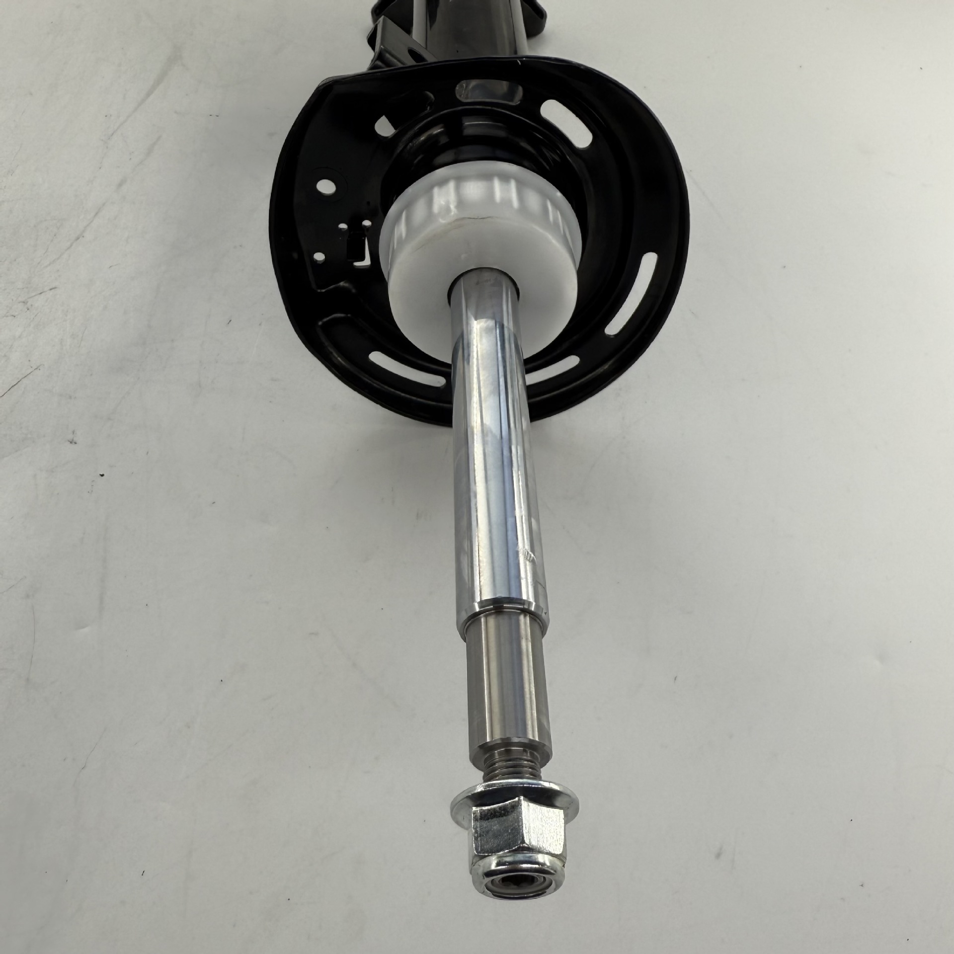 Suitable for Mercedes-Benz C-Class W204 Front Motor Core Model Shock Absorber 2043231000/2043230900