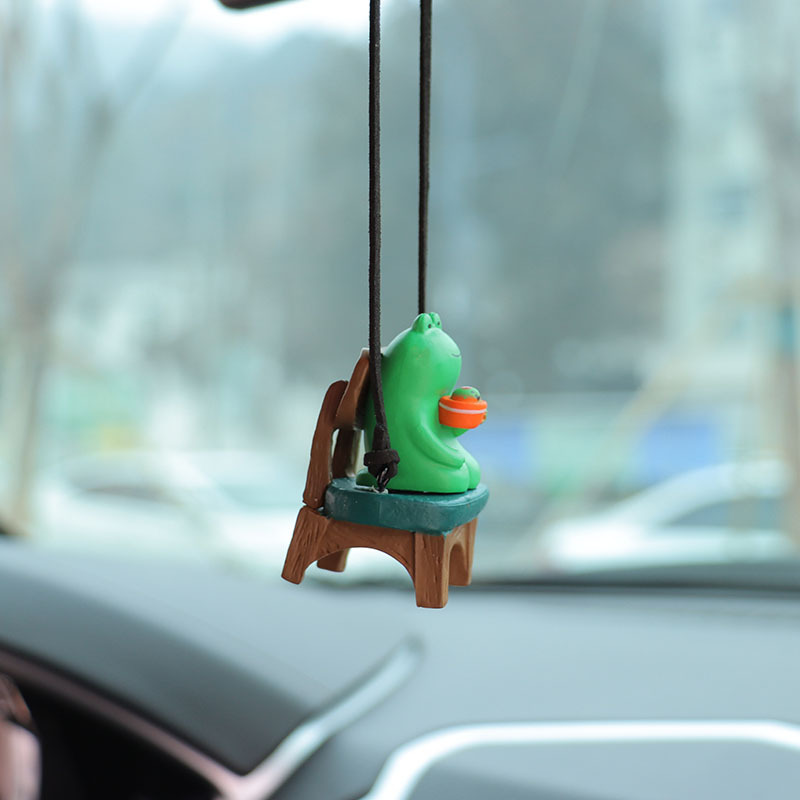 Cartoon frog sitting sofa cross-border car decoration interior pendant pendant car pendant decoration