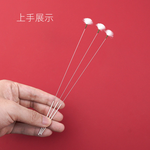 Silk thread tied high-quality small-head silver needle goose feather stick ear-picking tool sound needle picks out the ear hair and does not shed hair.
