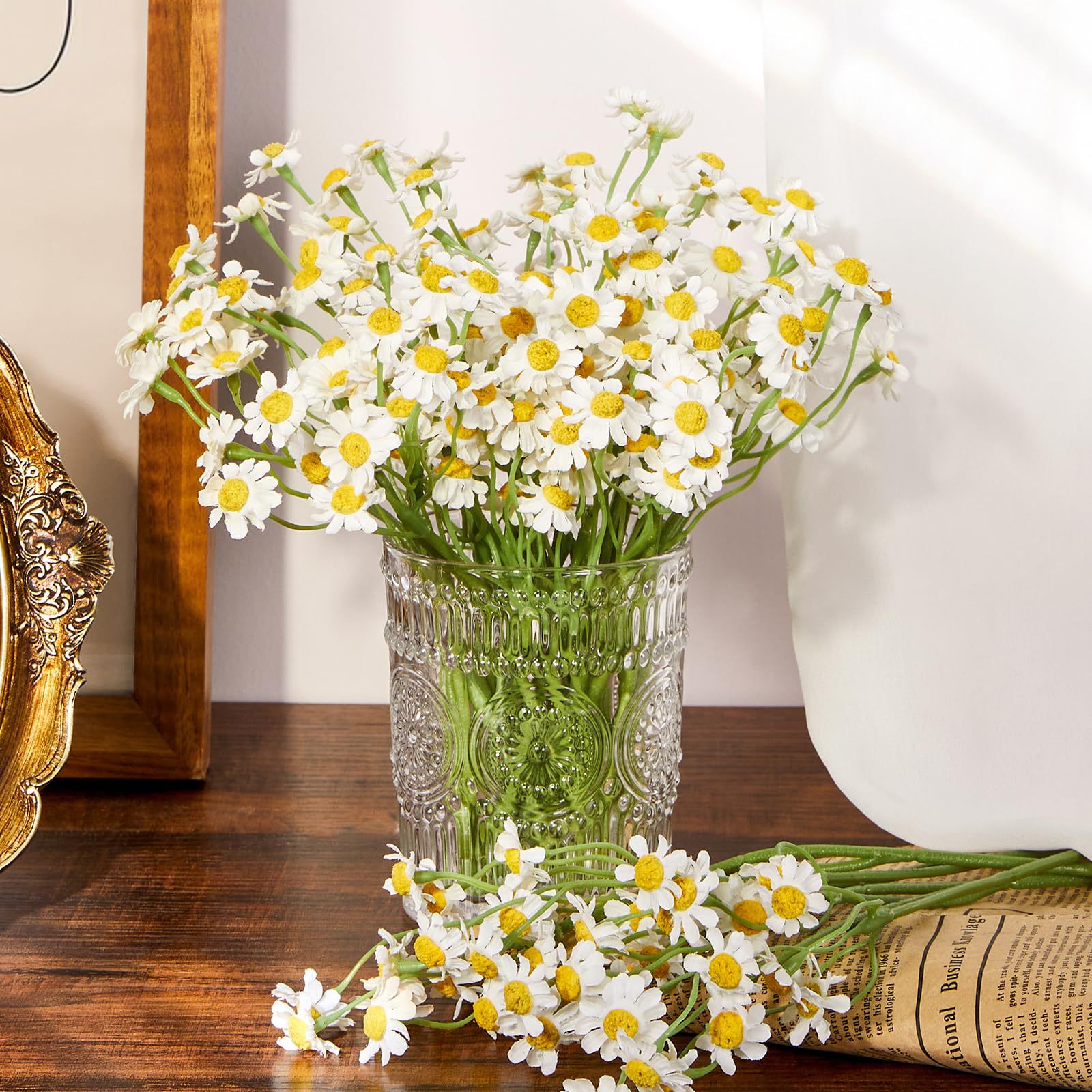 Daisies pequeñas flores de imitación decoración de mesa de estilo europeo manzanilla flor flor de seda al por mayor