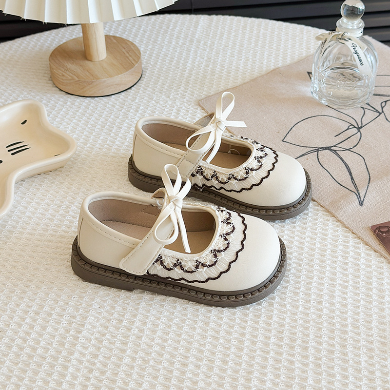 Modas infantiles versátiles zapatos de cuero 2026 nuevo verano niñas encaje arco zapatos princesa zapatos Lefour image 3