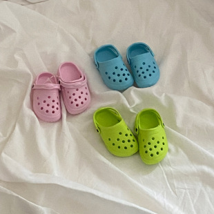 small hole shoes hanging ornaments clothing shoes bag pet toy shoes bb cartoon accessories cute mini shoes diy