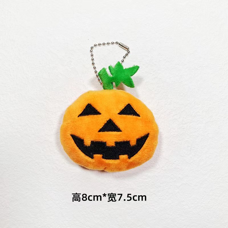 創意的なアニメのぬいぐるみのぬいぐるみのペンダントはハロウィンです。|undefined