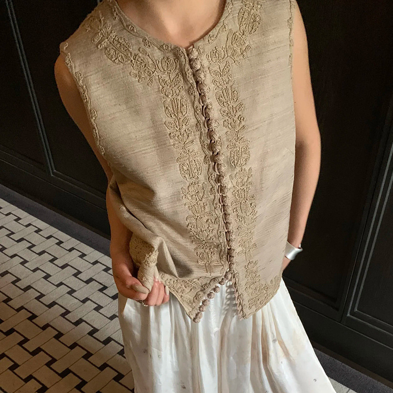 レトロな織り帯刺繍のボタン付きゆったりベスト、夏用、小柄な方向け、スリム効果のあるノースリーブショートジャケット|undefined