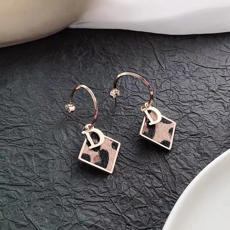 Fashionable square geometric trend earrings