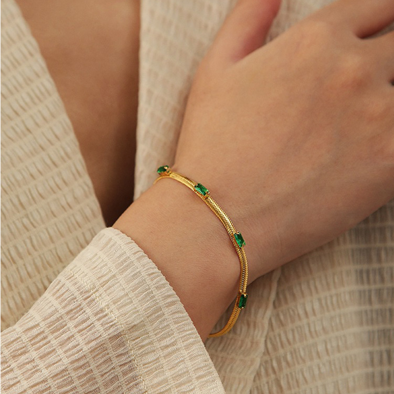 6g Weight 0.03µm-0.05µm Gold Plating Thickness Retro Square 304 Stainless Steel 16K Gold Plated White Gold Plated Gold Plated Zircon Stainless Steel Bracelets In Bulk