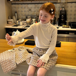2025 New Autum Girls Fashion Versatile Simple Inner Beaded Lace Cuff Lace Bottoming Shirt
