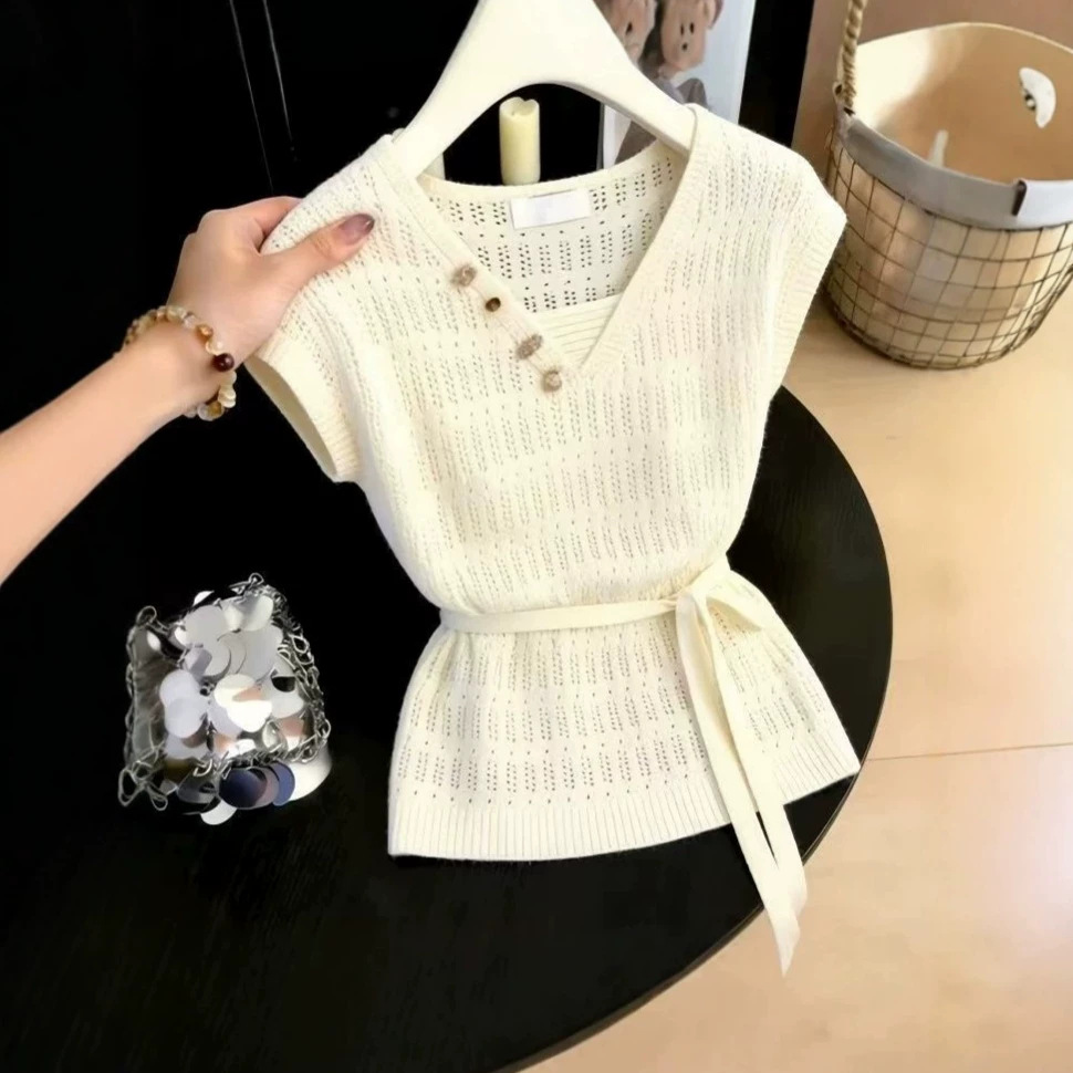 Áo thun nữ cổ chữ V phong cách Pháp, kiểu dáng ôm vừa vặn — màu mơ chi tiết 2