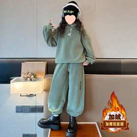 网红女童韩版洋气套装2024秋冬新款儿童时髦纯色套头衫长裤两件套