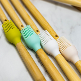 Silicone Oil Brush Food Grade Barbecue Brush Household Kitchen Baking Oil Brush High Temperature Resistant Brush Integrated Multifunctional Brush