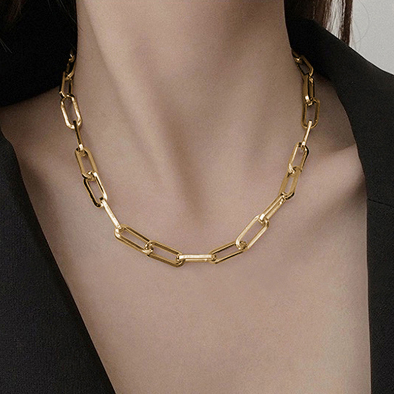 Stainless Steel European and American Cross-Border Hot-Selling Paper Clip Chain Necklace Couple Style Fashionable Simple Thick Chain Clavicle Chain Stainless Steel European and American Cross-Border Hot-Selling Paper Clip Chain Necklace Couple Style Fashionable Simple Thick Chain Clavicle Chain