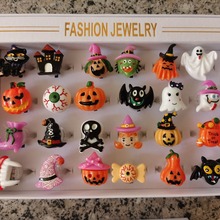 跨境新款万圣节南瓜鬼头闪光指环圣诞儿童发光树脂戒指手指灯批发