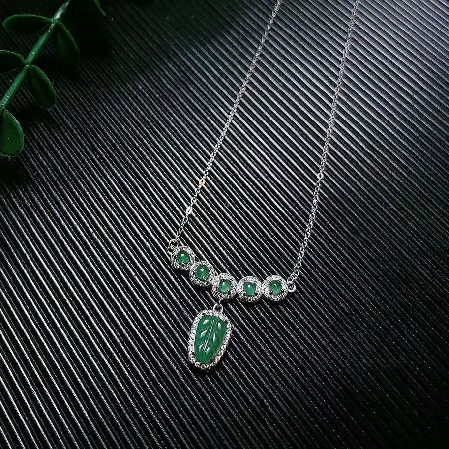厂家货源 天然危料翡翠阳绿叶子项链一体链925银镶嵌时尚挂件套链