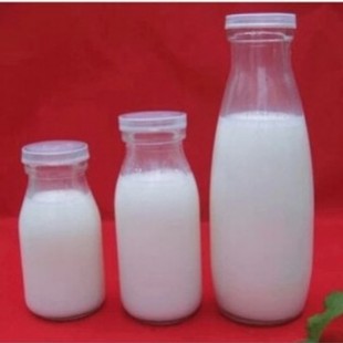 Factory Direct sales 200ml 250ml 500ml glass bottle yogurt bottle transparent glass bottle cap