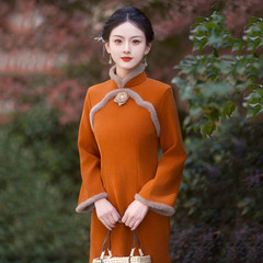 南瓜色冬裝加厚中式長款改良旗袍2024新款年輕款女中國風復古長袖