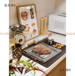 Model House Kitchen Soft Decoration Combination with Bread Baking Theme Coffee Color Can Be Matched with Metabo