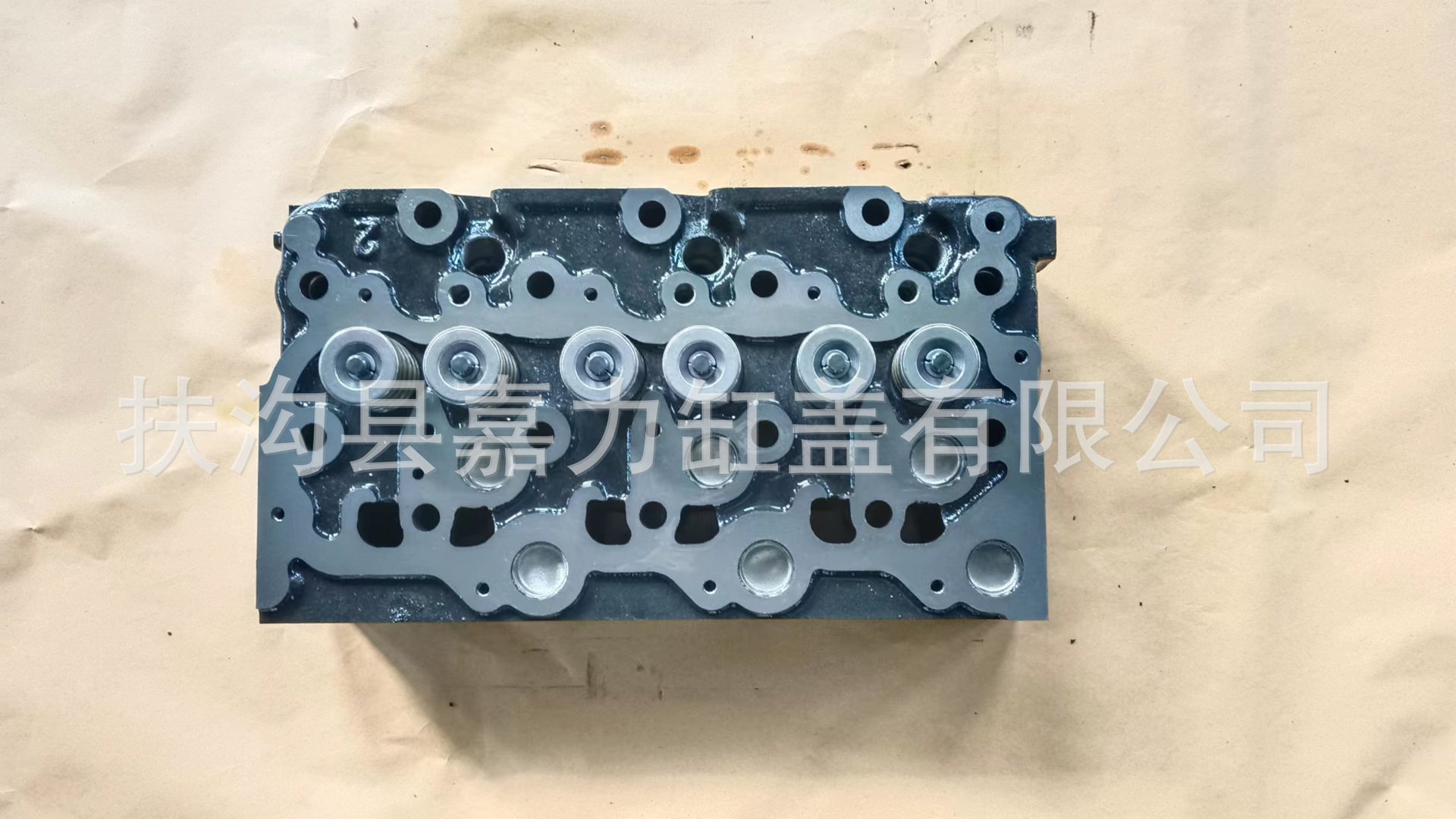 Source factory direct engine cylinder head assembly D1703 three-cylinder Kubota cast iron cylinder head assembly D1703