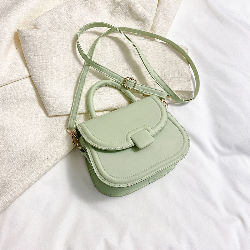 Versatile crossbody bag for women 2023 new trendy spring and summer solid color fashion small square bag niche texture single shoulder bag