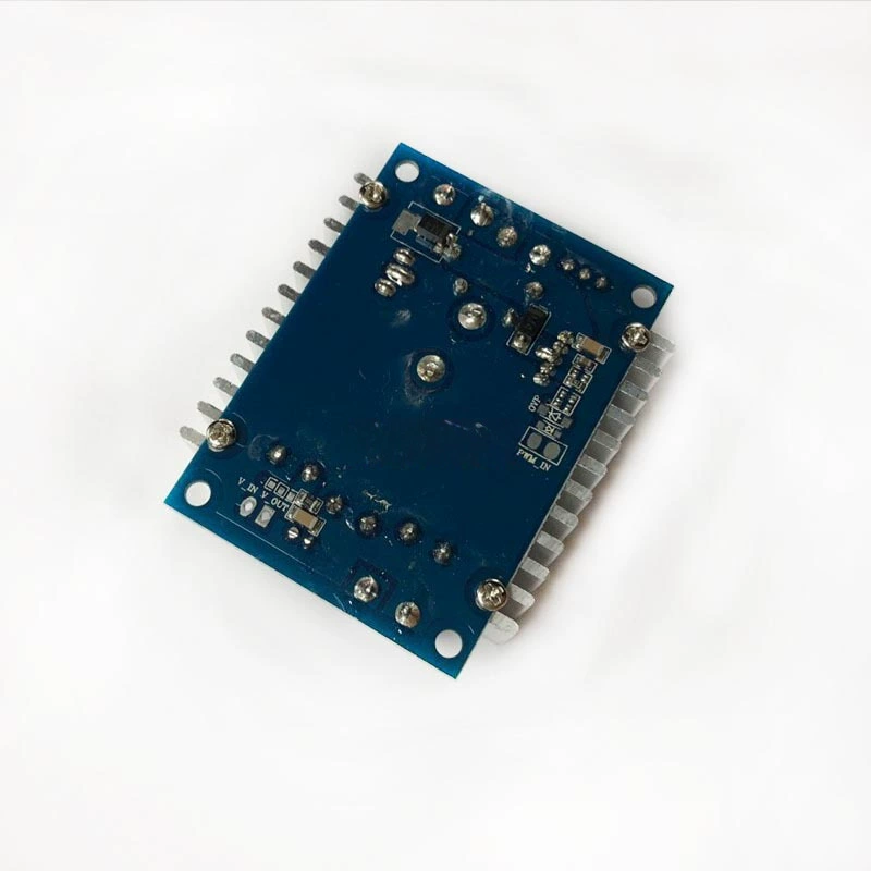 Adjustable DC‑DC Step‑Down Module, 4.5–40V to 1.3–35V, 10 A, Compact High‑Power