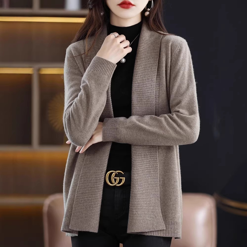 French-Style Autumn and Winter New V-Neck Sweater for Women, Stylish Solid Color Loose Knit Cardigan, Trendy Outerwear Top for Women