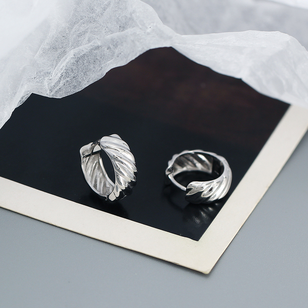 1 Pair Simple Style Geometric Sterling Silver Earrings display picture 4
