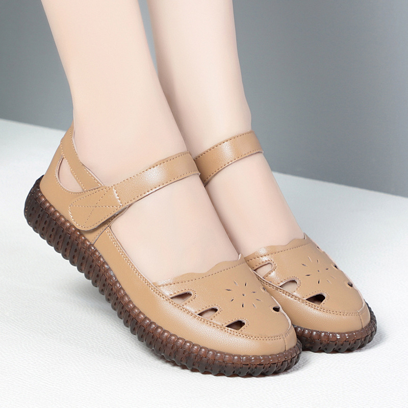 Sandal da thật nữ đế bằng mềm chống trượt, quai chữ V đơn giản, mùa hè thoáng nhẹ — Màu be