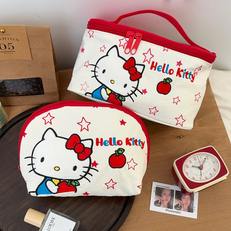 三丽鸥HelloKitty刺绣化妆包女大容量便携外出高颜值化妆品收纳包|undefined