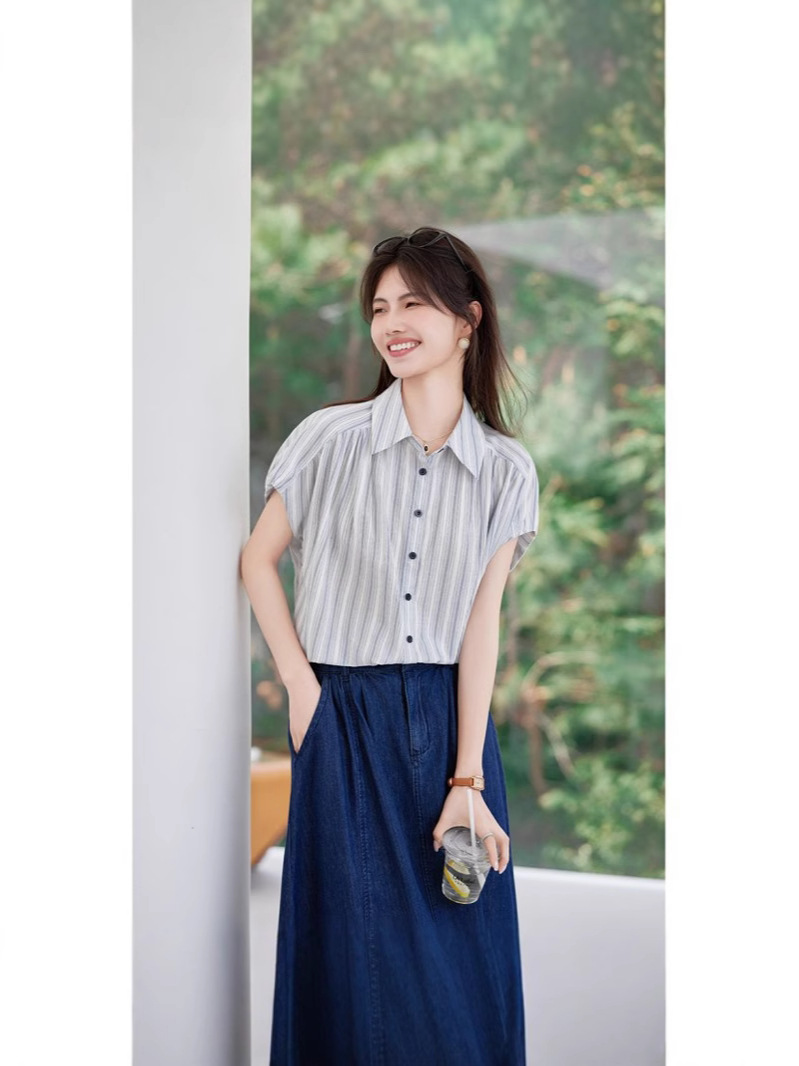 Áo sơ mi nữ tay ngắn dáng nhỏ phong cách đơn giản thời trang hè — màu xanh