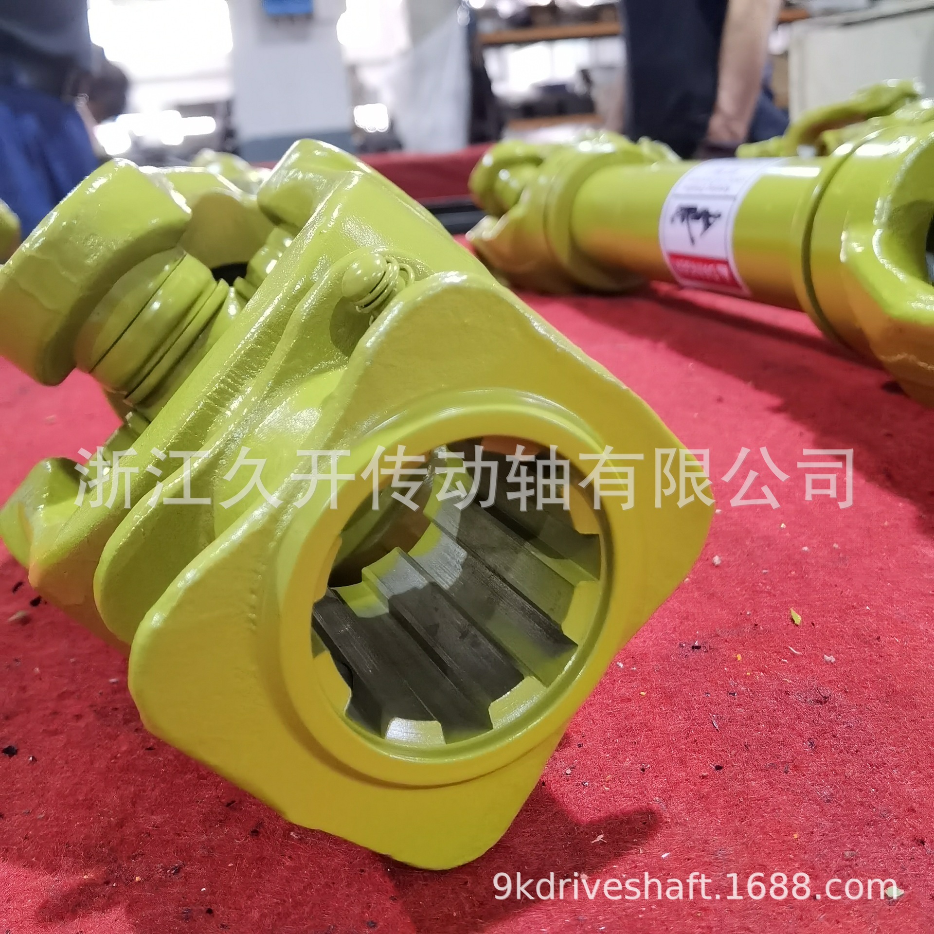 100马力拖拉机配件，花键轴传动轴，大八齿小八齿农机配件传动轴