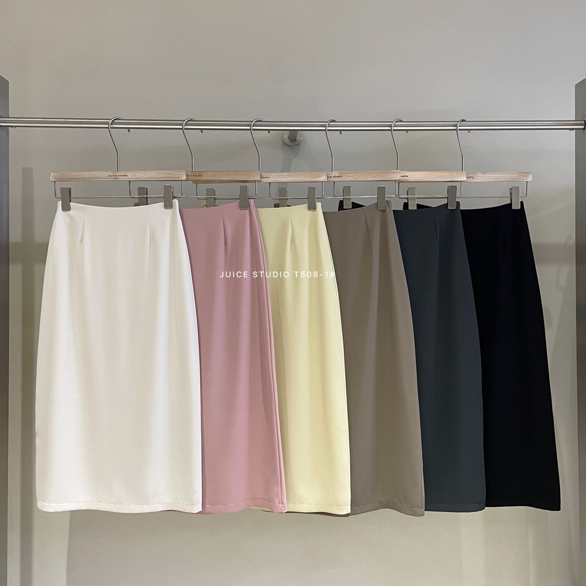 E4DCC635-6083-44FA-8406-10C6BB