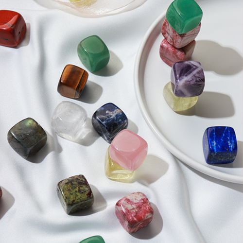 Natural crystal raw stone ice cubes chilled whiskey red wine gemstone quick-frozen ice cubes ice tartar gravel set combination